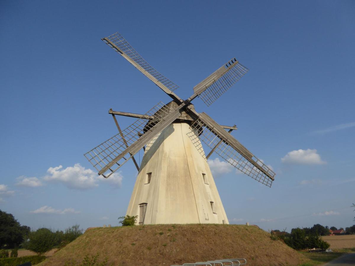 Landgasthaus Zur Muehlenwirtin Петерсхаген Экстерьер фото